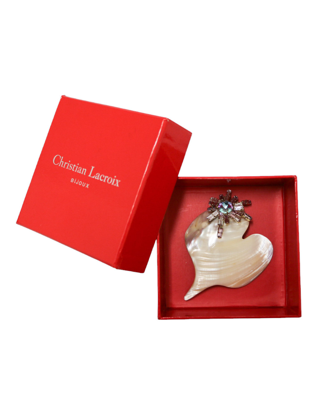 Broche CHRISTIAN LACROIX coeur nacre