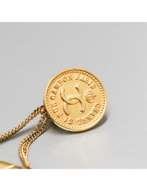 CHANEL vintage quilted bag gold clip-on earrings