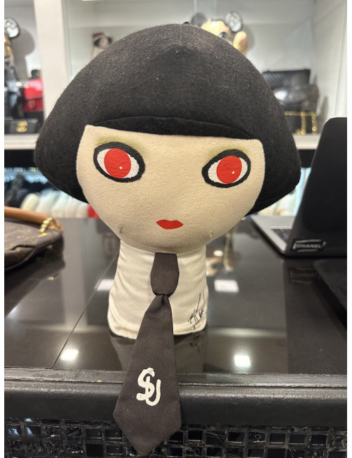 Mon Shu Girl KARL LAGERFELD Maison Shu Uemura