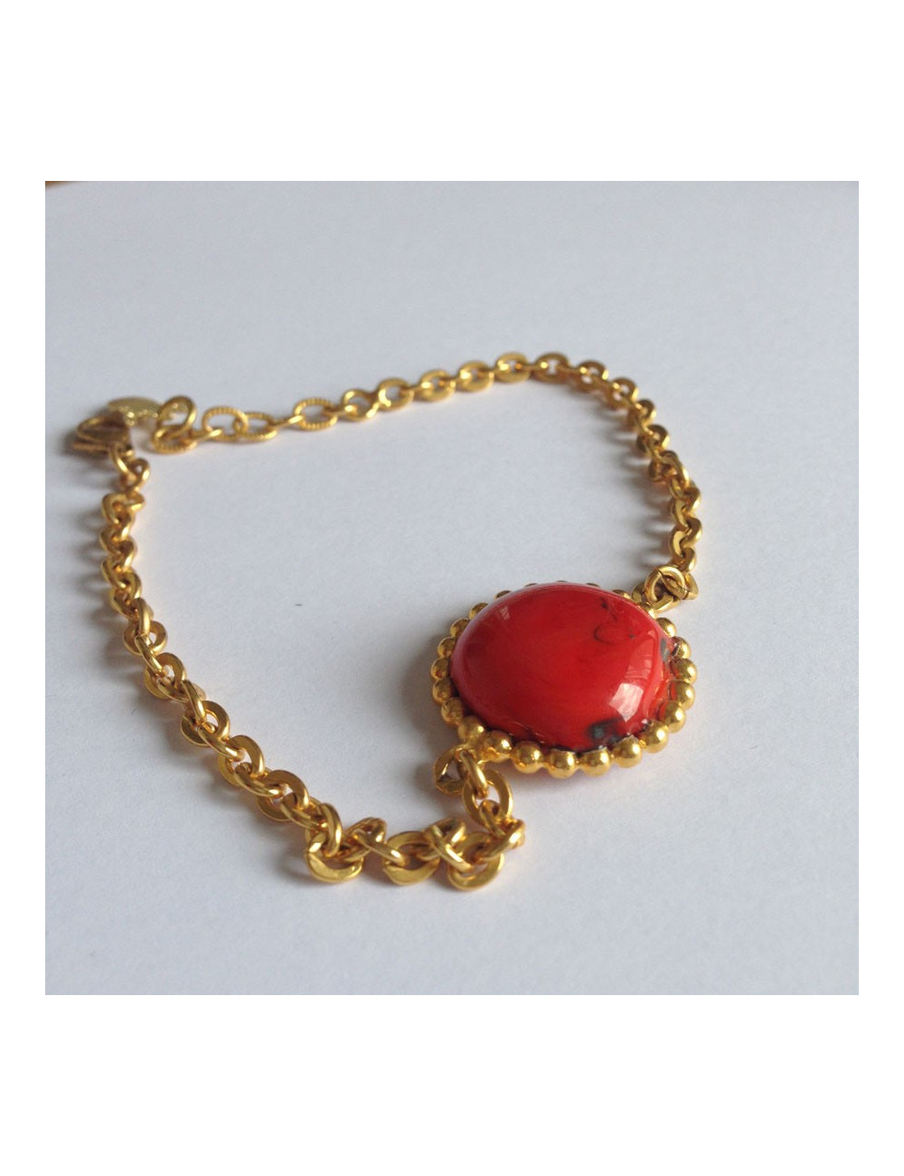 Bracelet cabochon rond rouge MARGUERITE DE VALOIS
