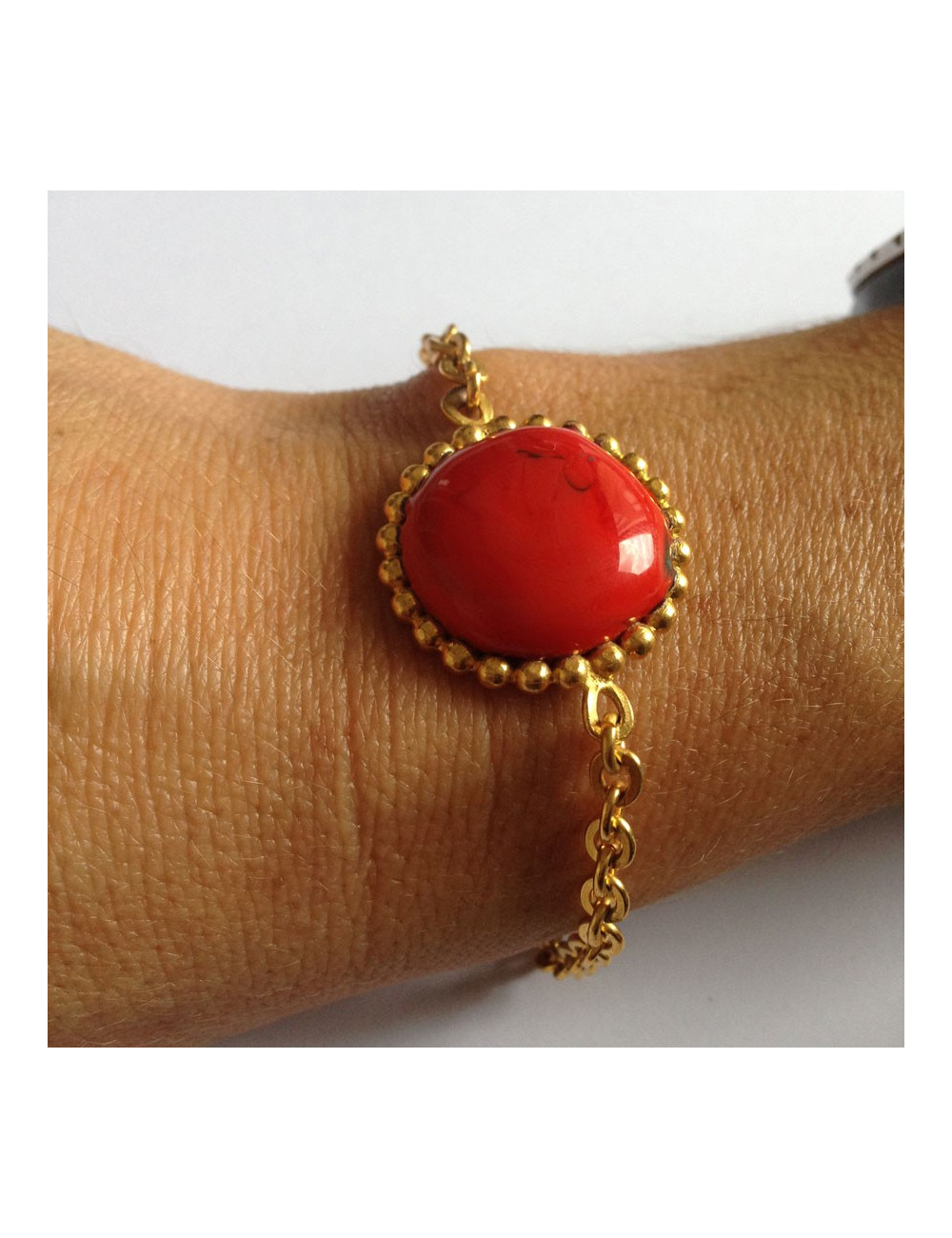 Bracelet cabochon rond rouge MARGUERITE DE VALOIS