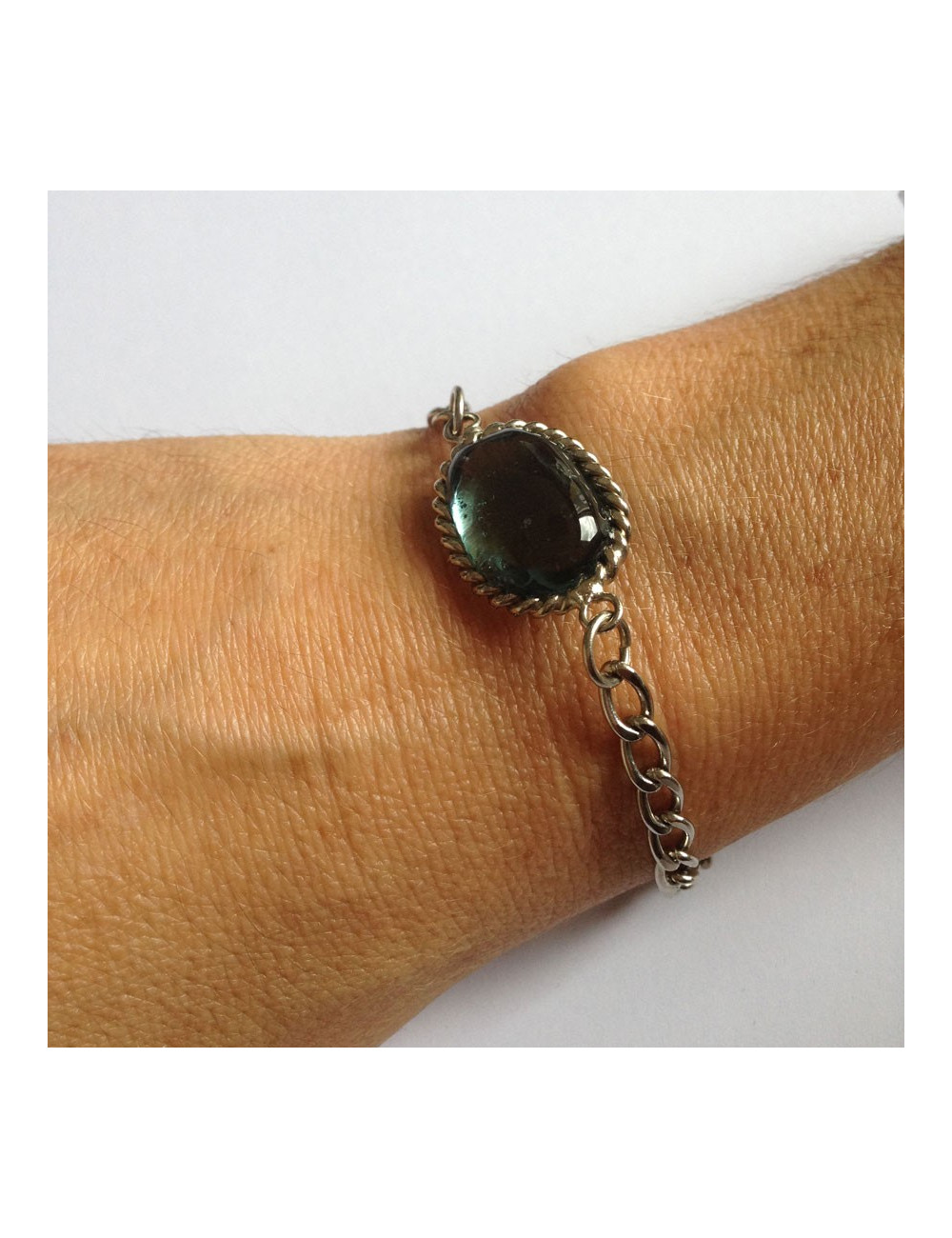 Bracelet cabochon gris transparent MARGUERITE DE VALOIS