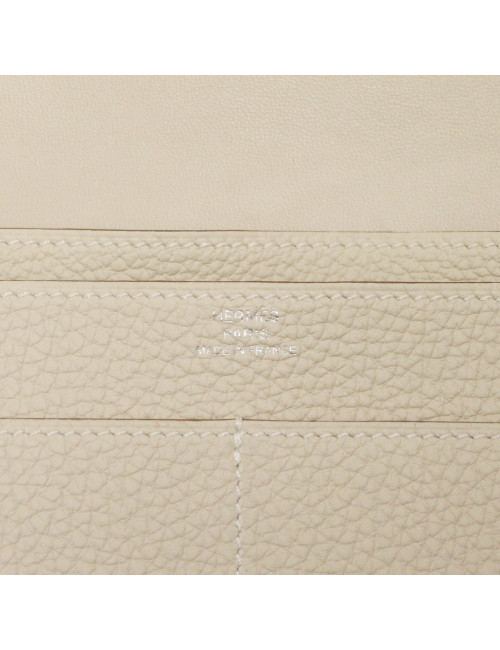 HERMES chalk Dogon wallet