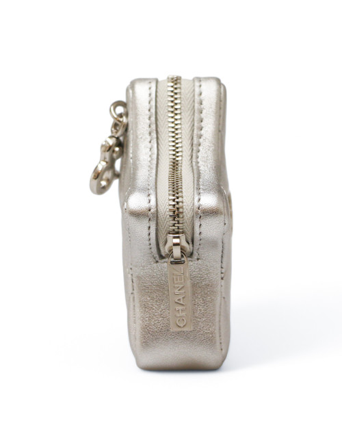 Charm CHANEL cuir d'agneau