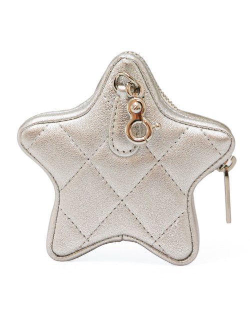 Charm CHANEL cuir d'agneau