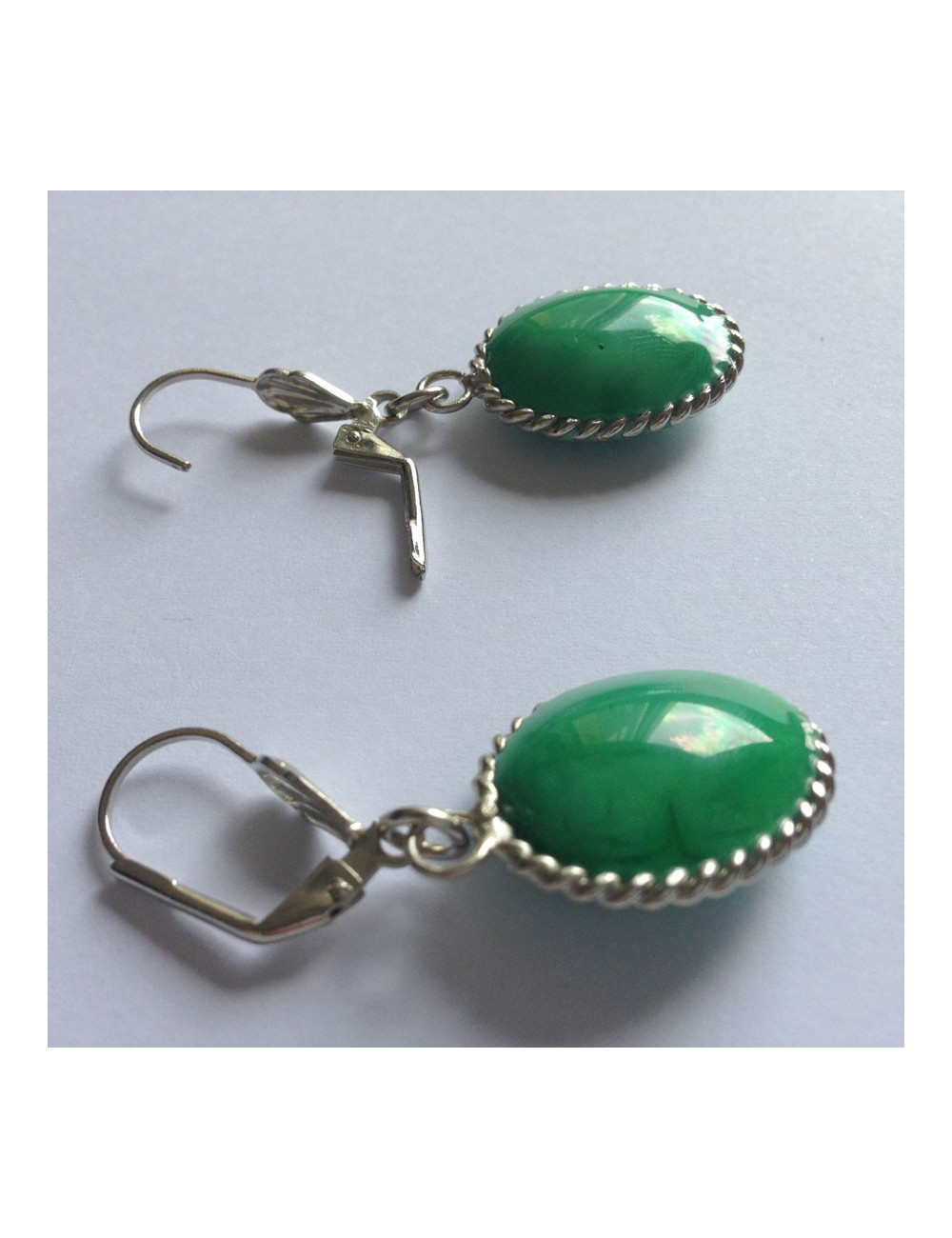 Clous pâte de verre jade MARGUERITE DE VALOIS