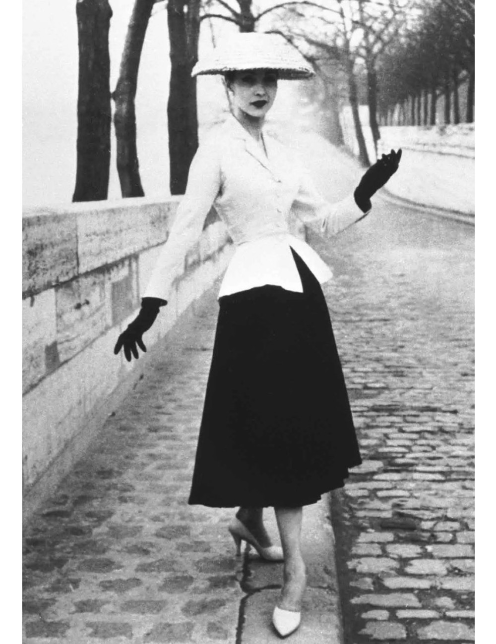 Boule à neige CHRISTIAN DIOR New Look 1947