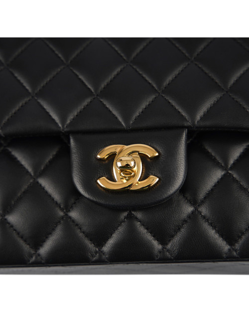 Timeless CHANEL cuir d'agneau noir