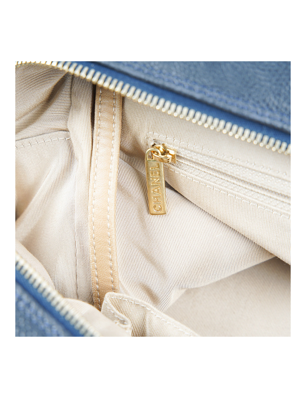 Cabas CHANEL cuir de veau bleu 