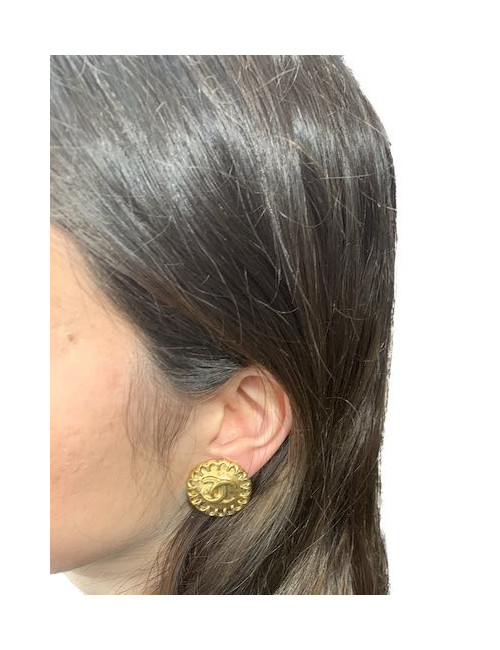 Clips CHANEL dorés A 1997