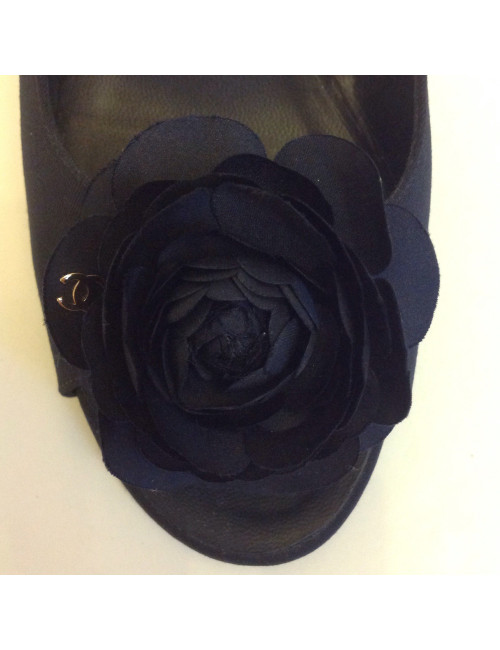 escarpins CHANEL  camélia noir 