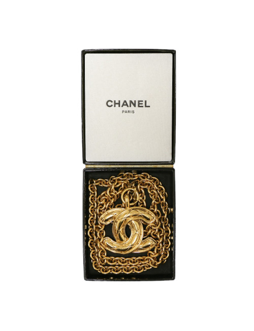 CHANEL vintage chain necklace with quilted CC logo