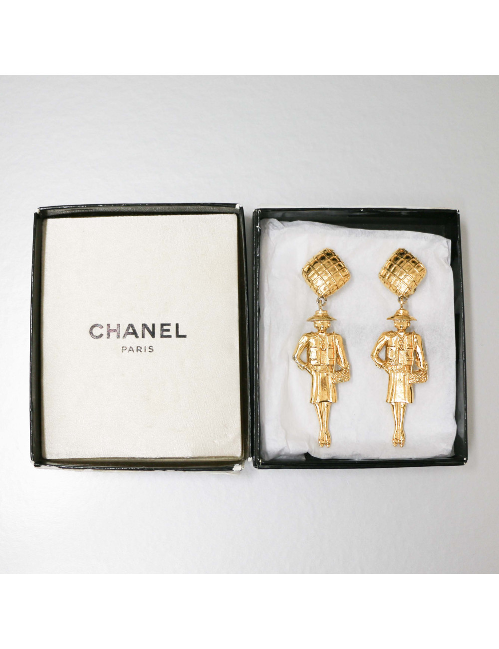 CHANEL vintage clip-on earrings Coco Mademoiselle