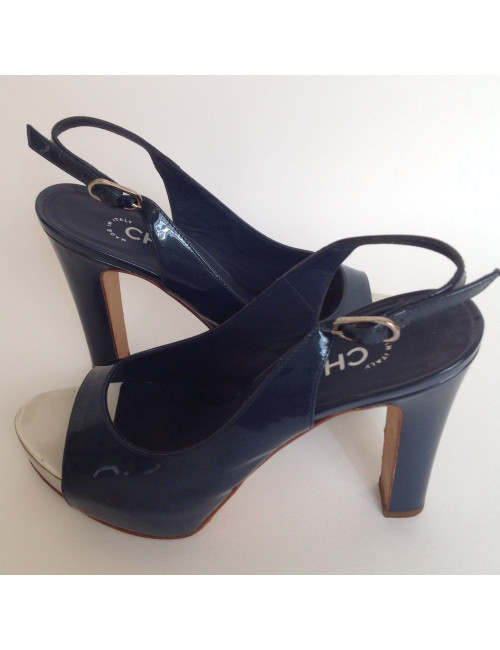 escarpins CHANEL t 37 cuir verni bleu