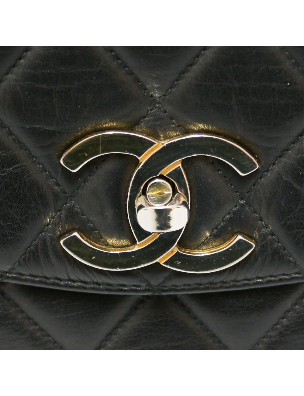 Sac CHANEL matelassé vintage