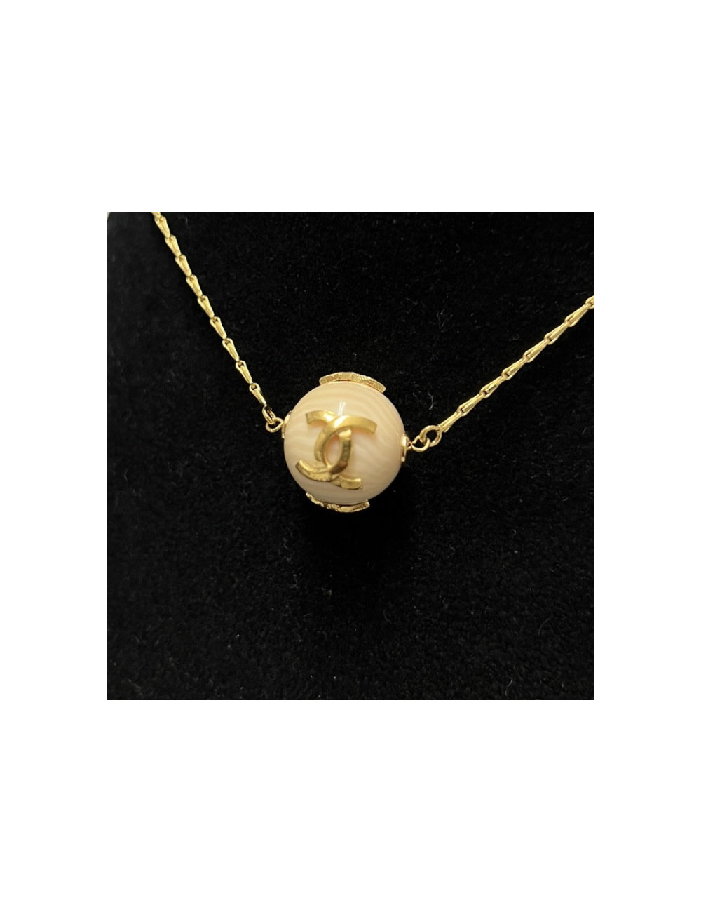 Ras de cou CHANEL boule CC