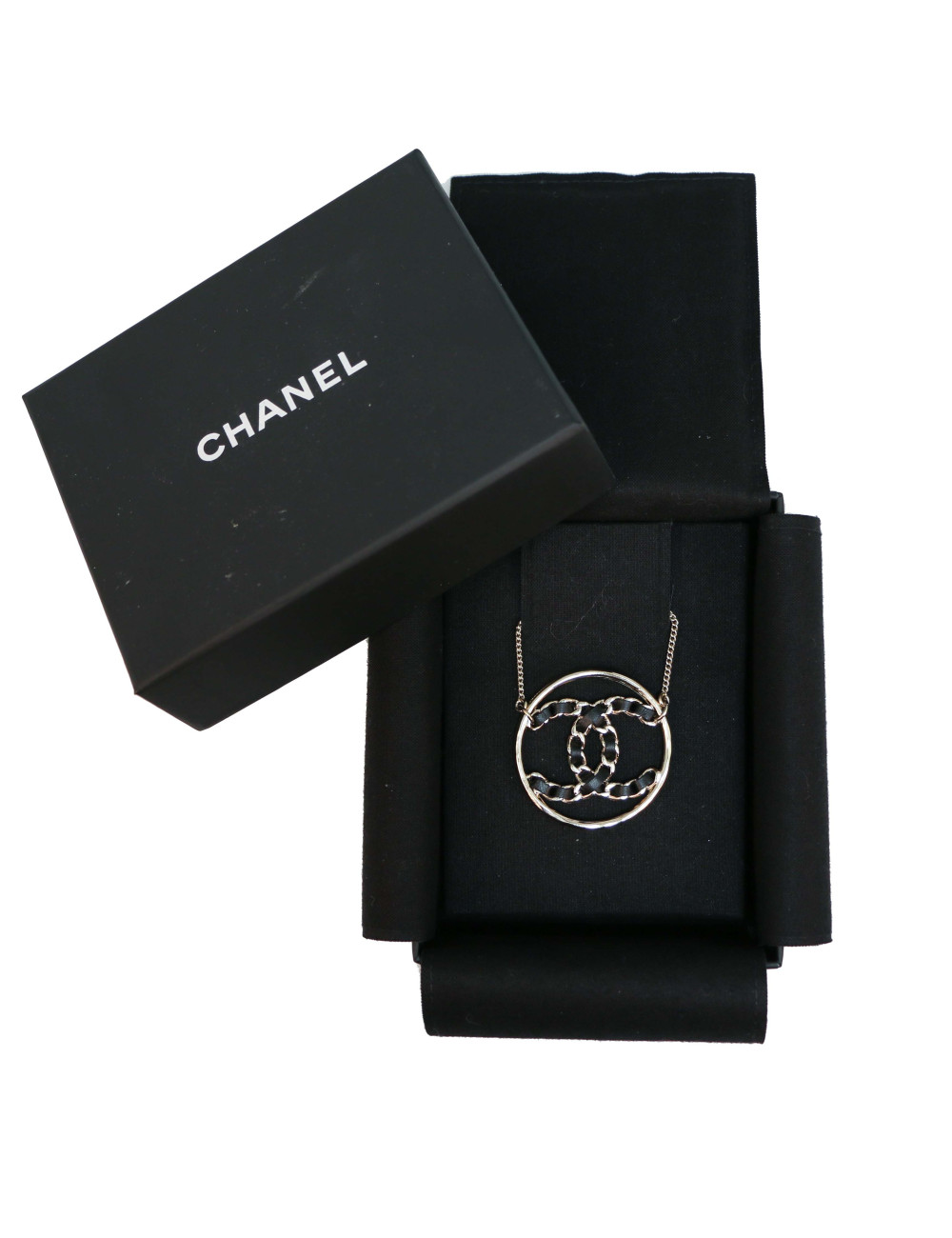 Collier CHANEL métal et cuir