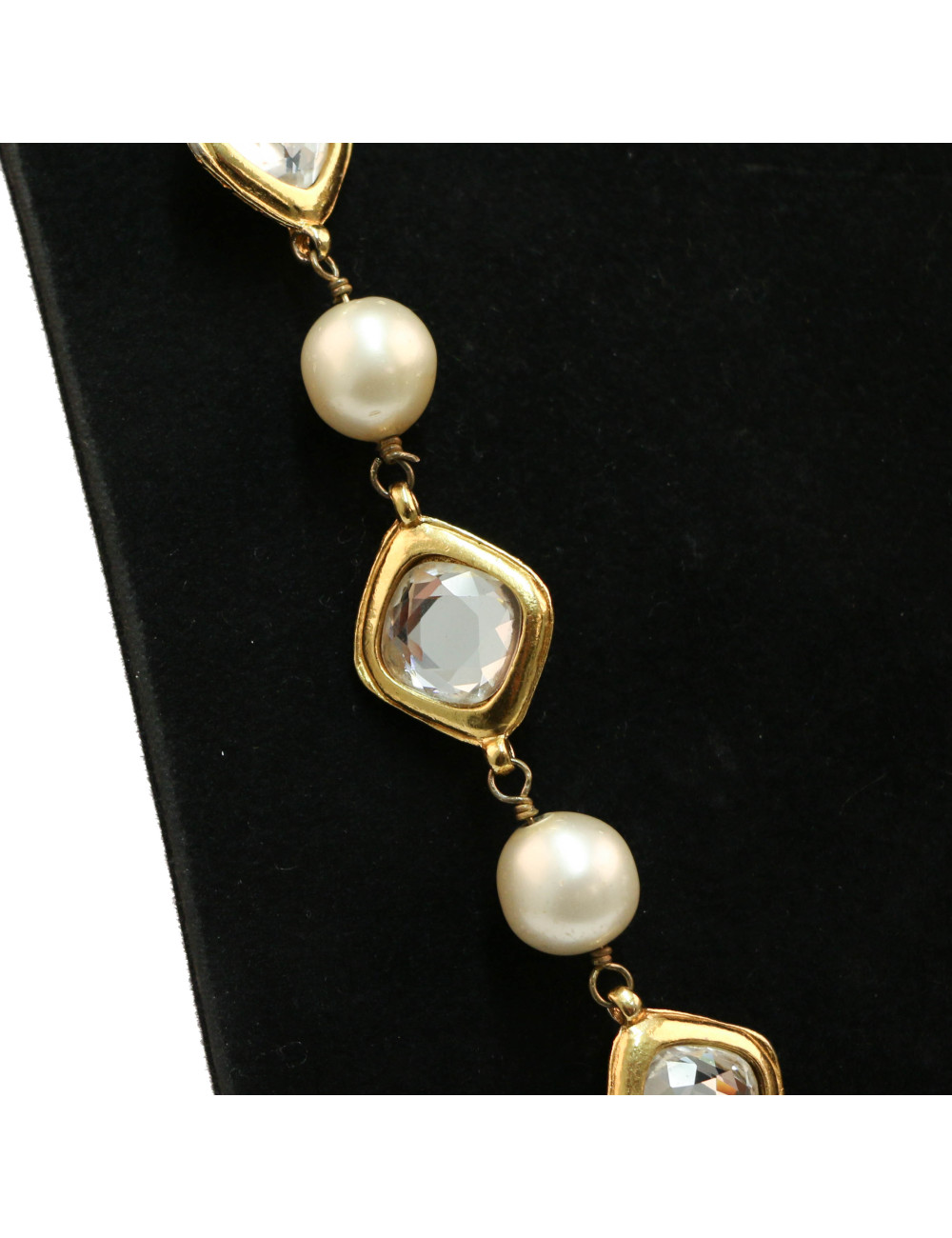 Sautoir CHANEL vintage strass et perles