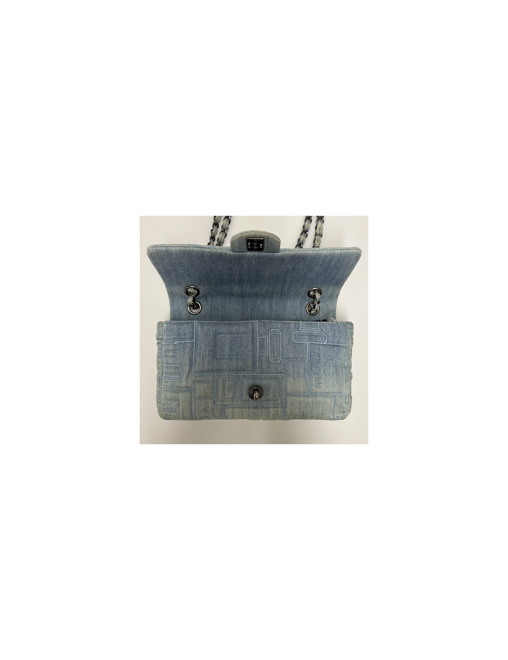Sac CHANEL denim bleu clair