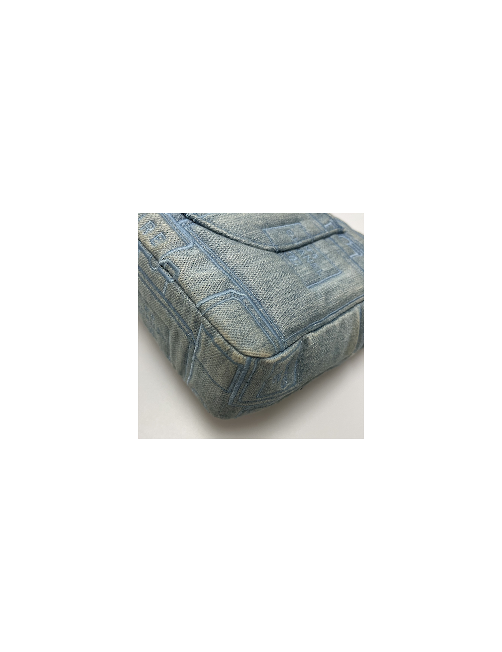 Sac CHANEL denim bleu clair