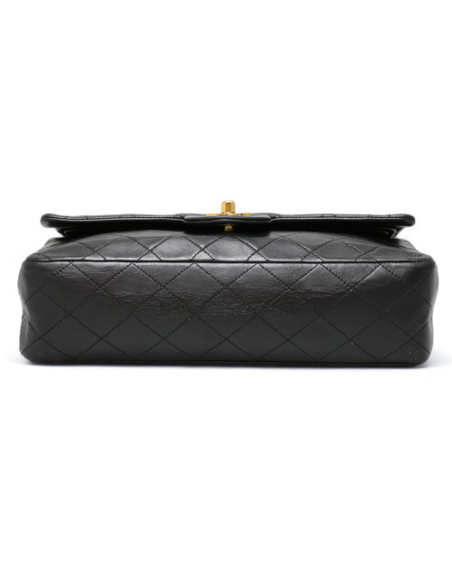 Timeless CHANEL médium cuir d'agneau noir