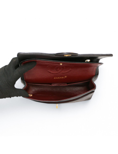 Timeless CHANEL médium cuir d'agneau noir