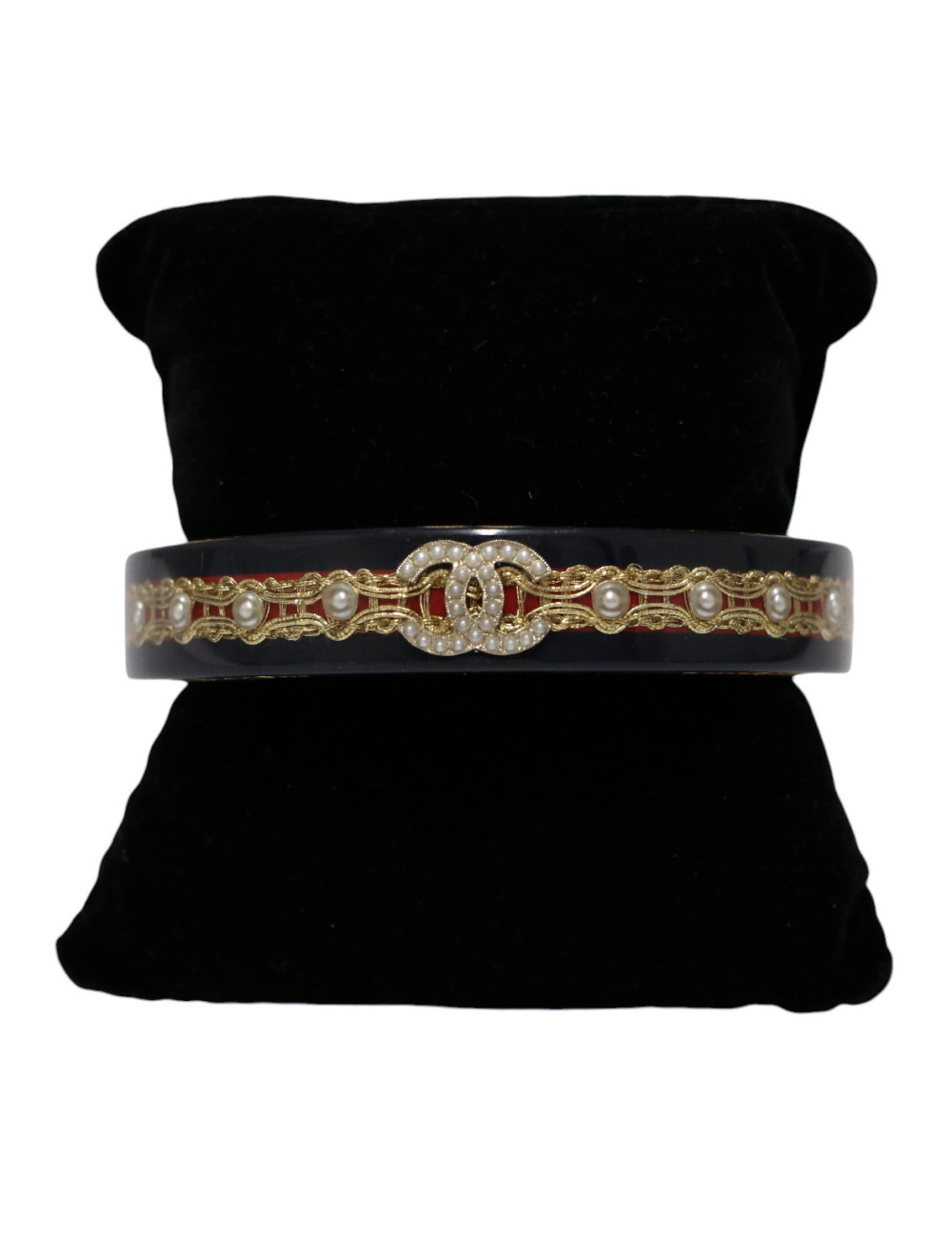 Bracelet CHANEL résine noir incrusté de chaine dorée