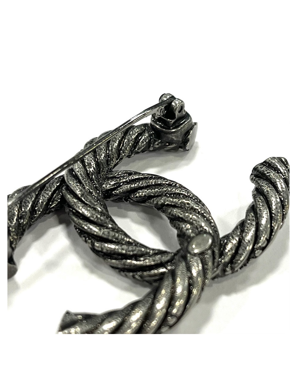 Broche CC argent CHANEL