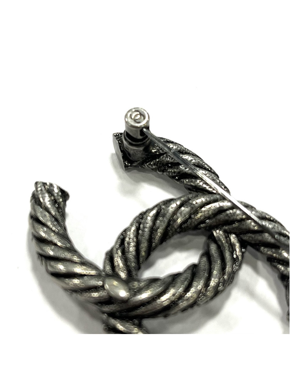 Broche CC argent CHANEL