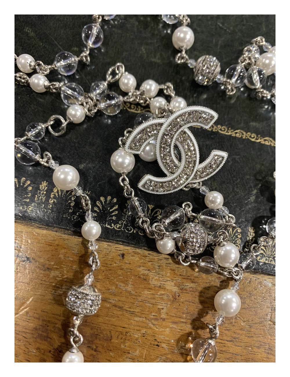 Ceinture sautoir CHANEL perles  nacrées transparentes strass