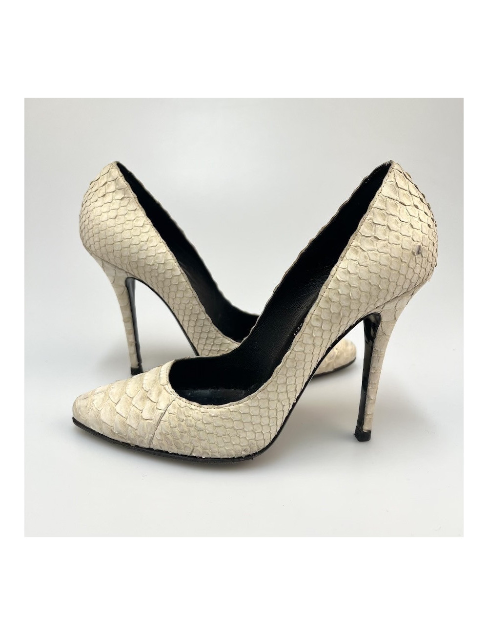 Pumps in white python BALMAIN T38, 5