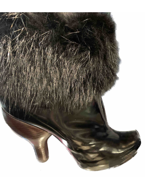 Boots LOEWE T40  cuir verni et fourrure