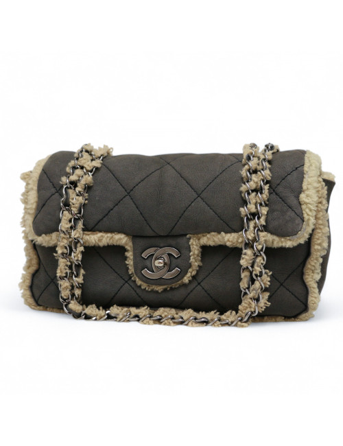 Timeless CHANEL peau retournée