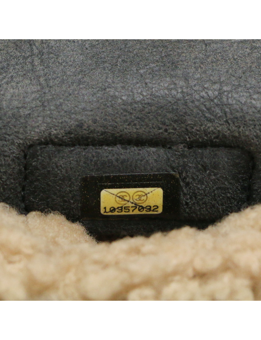 Timeless CHANEL peau retournée