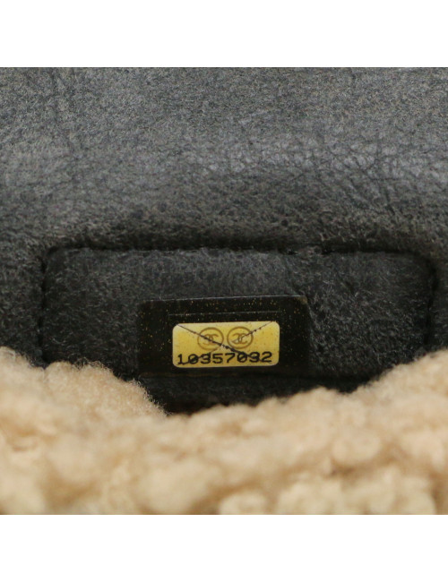 Timeless CHANEL peau retournée