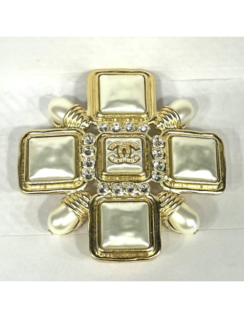 Broche croix CHANEL nacrée