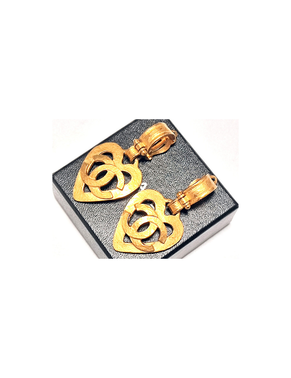 Clips CHANEL coeur pendants