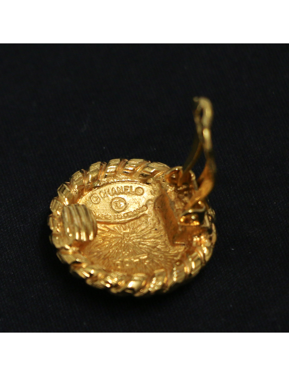 Boucles d'oreille clips CHANEL plaqué or