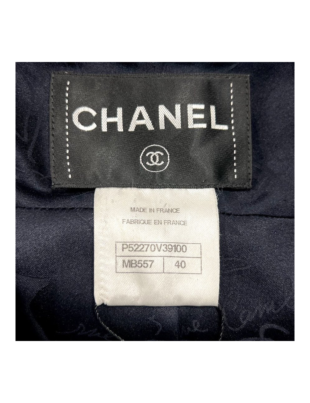 Manteau CHANEL cachemire bleu gansé de soie