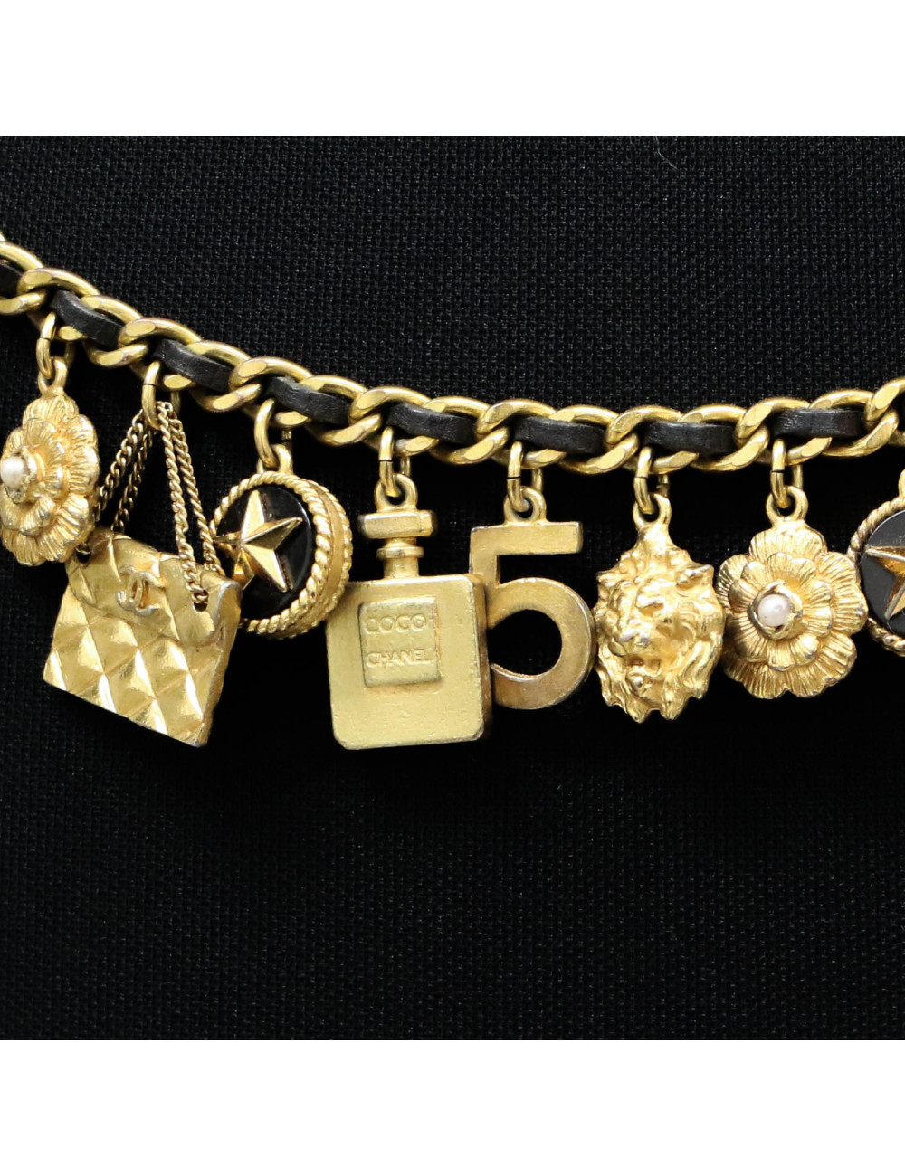 Ceinture vintage CHANEL charms