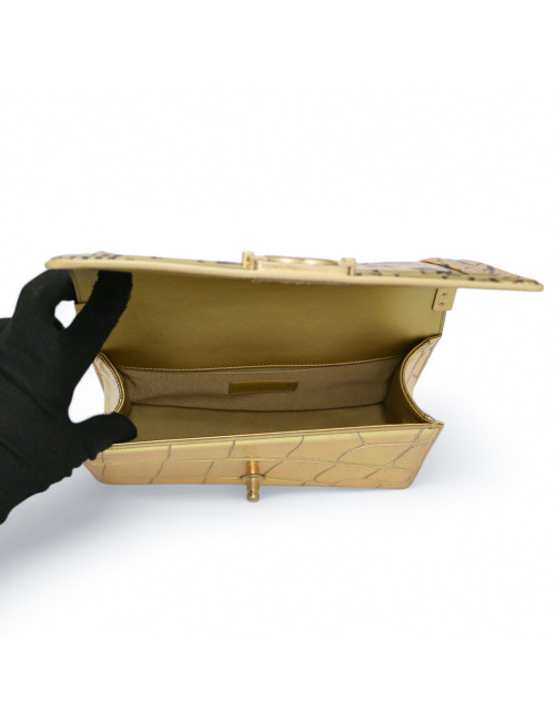 Sac Boy CHANEL doré Graffiti façon croco embossé