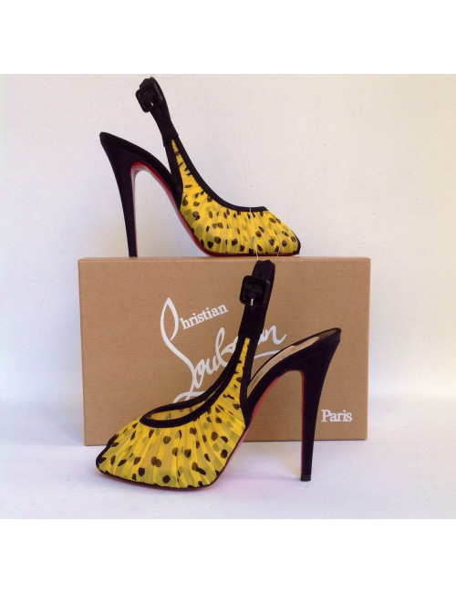 Escarpins LOUBOUTIN T 40 jaunes à pois