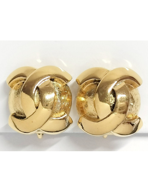 Petite boucles CHANEL dorées