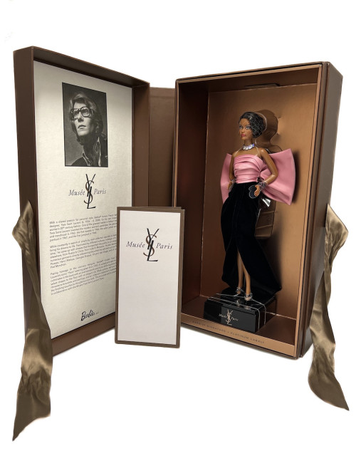 Barbie Collector Musée YVES SAINT LAURENT