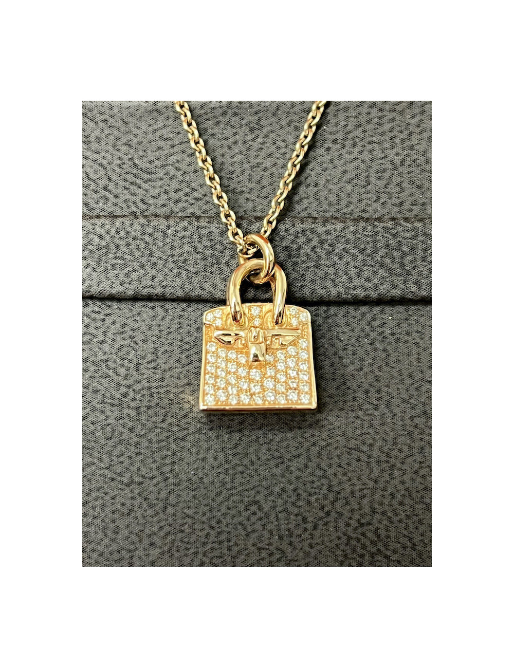 Pendentif Amulettes Birkin HERMES or rose et diamants