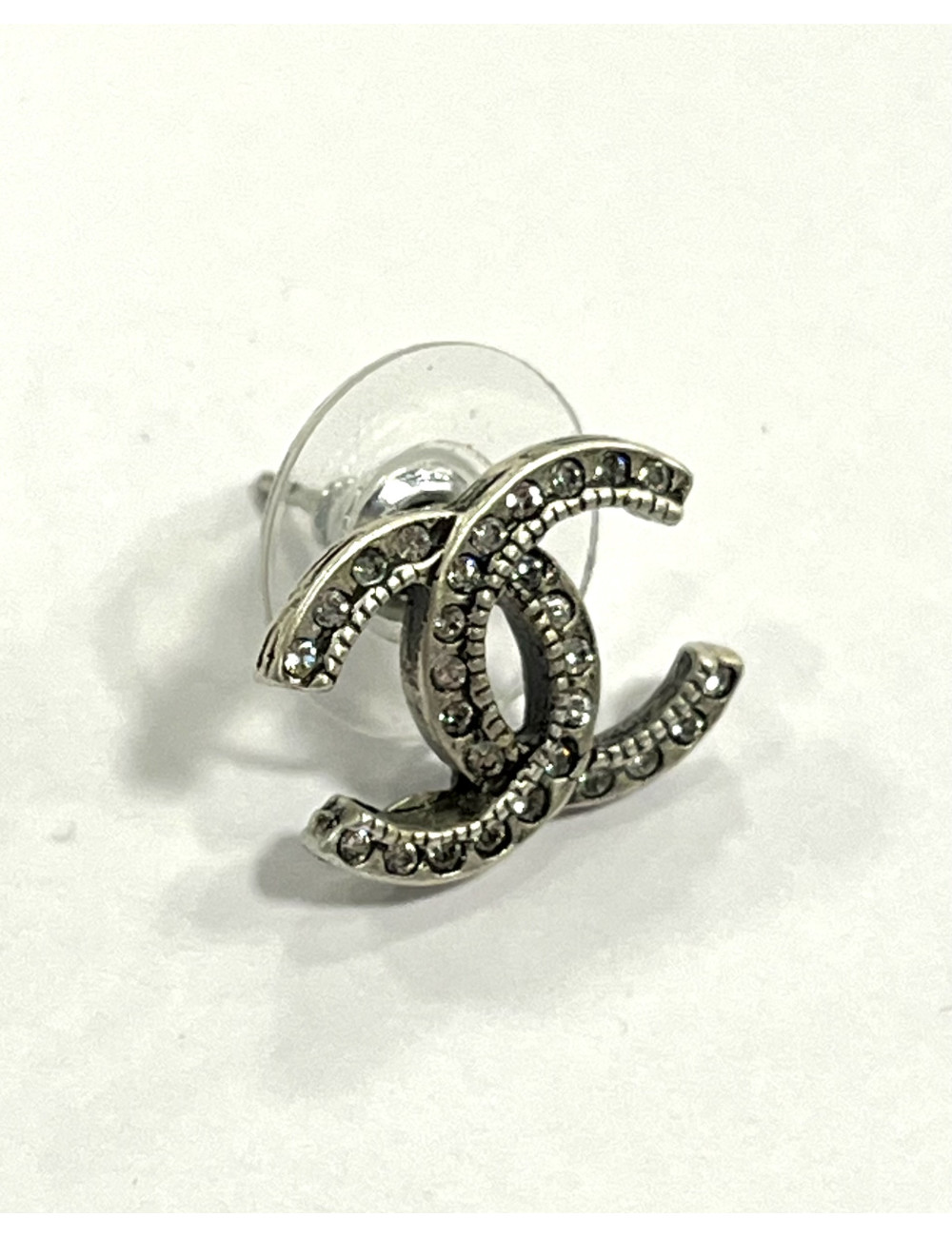 Clous argent CHANEL strass