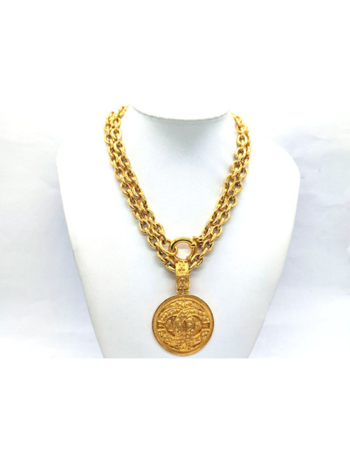 Collier CHANEL médaillon CC vintage
