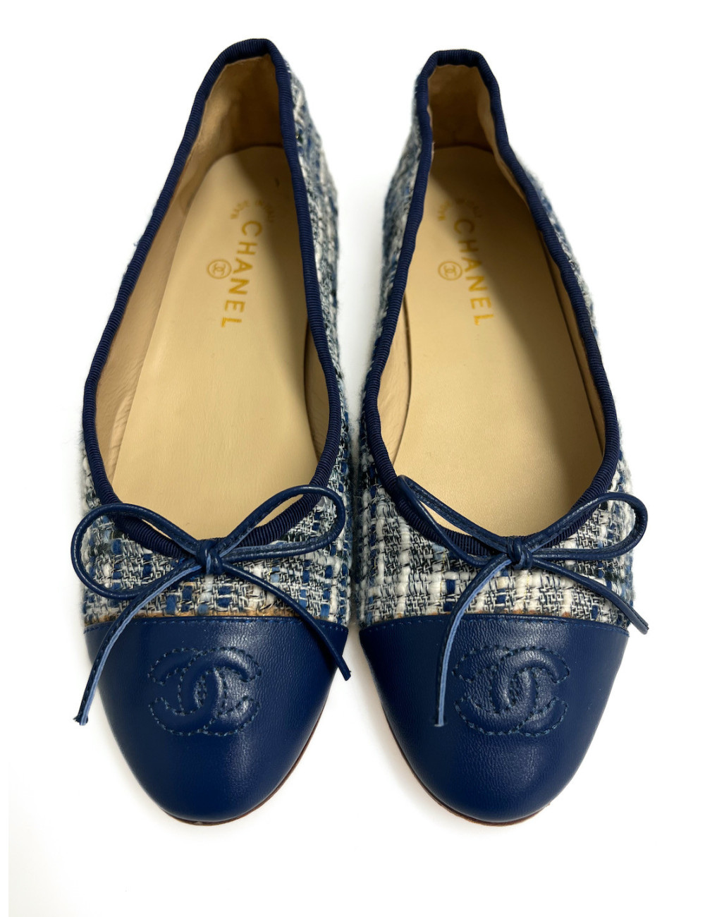 Ballerines Chanel tweed cuir bleu blanc fils d'or occasion certifiée