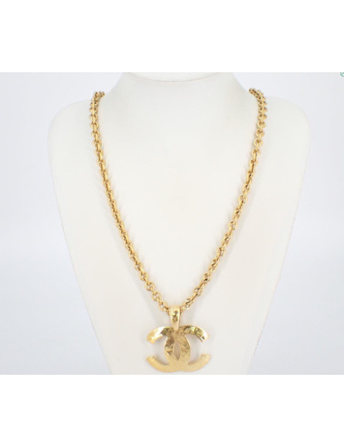 Collier CHANEL CC matelassé vintage