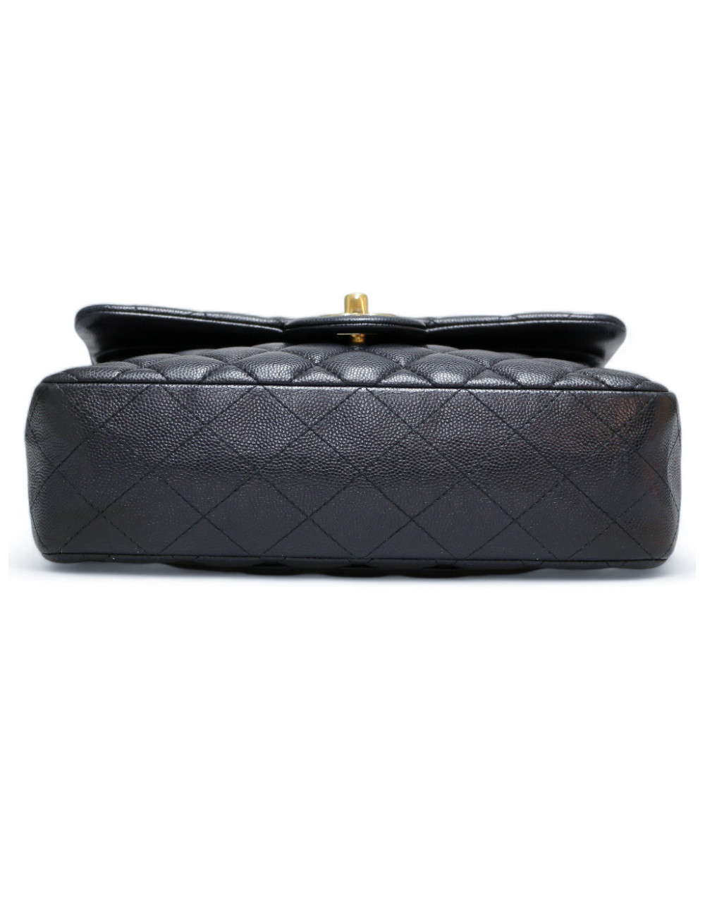 Sac Chanel caviar classique small disponible en seconde main de luxe